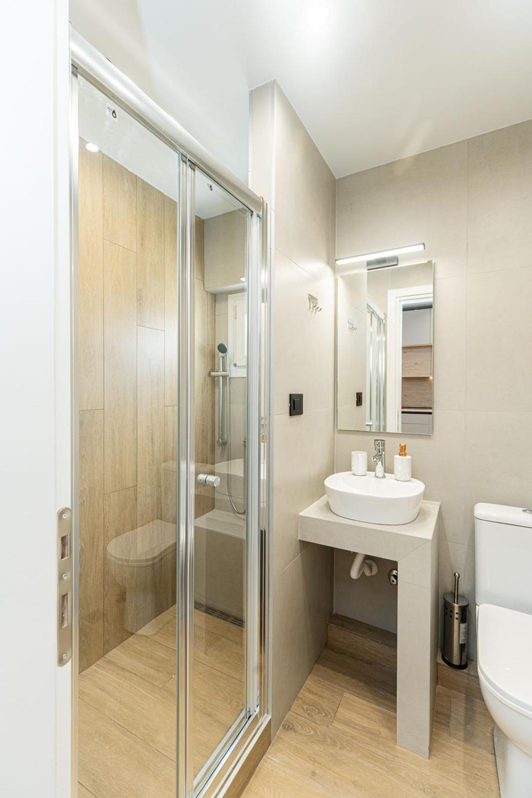 Modern 3 Bedroom Luxury Apartment Soluň Exteriér fotografie